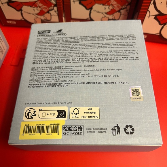 Pop Mart The Monsters Labubu Fall in Wild Series Bucket Hat Mini Bag (5 boxes) - Picture 2 of 3